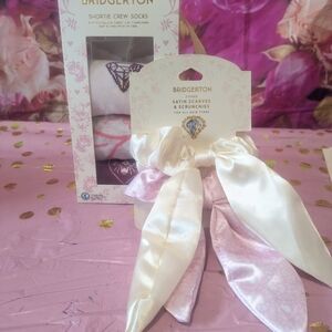 Bridgerton Satin Scarves & Scrunchies Set - White and Pink